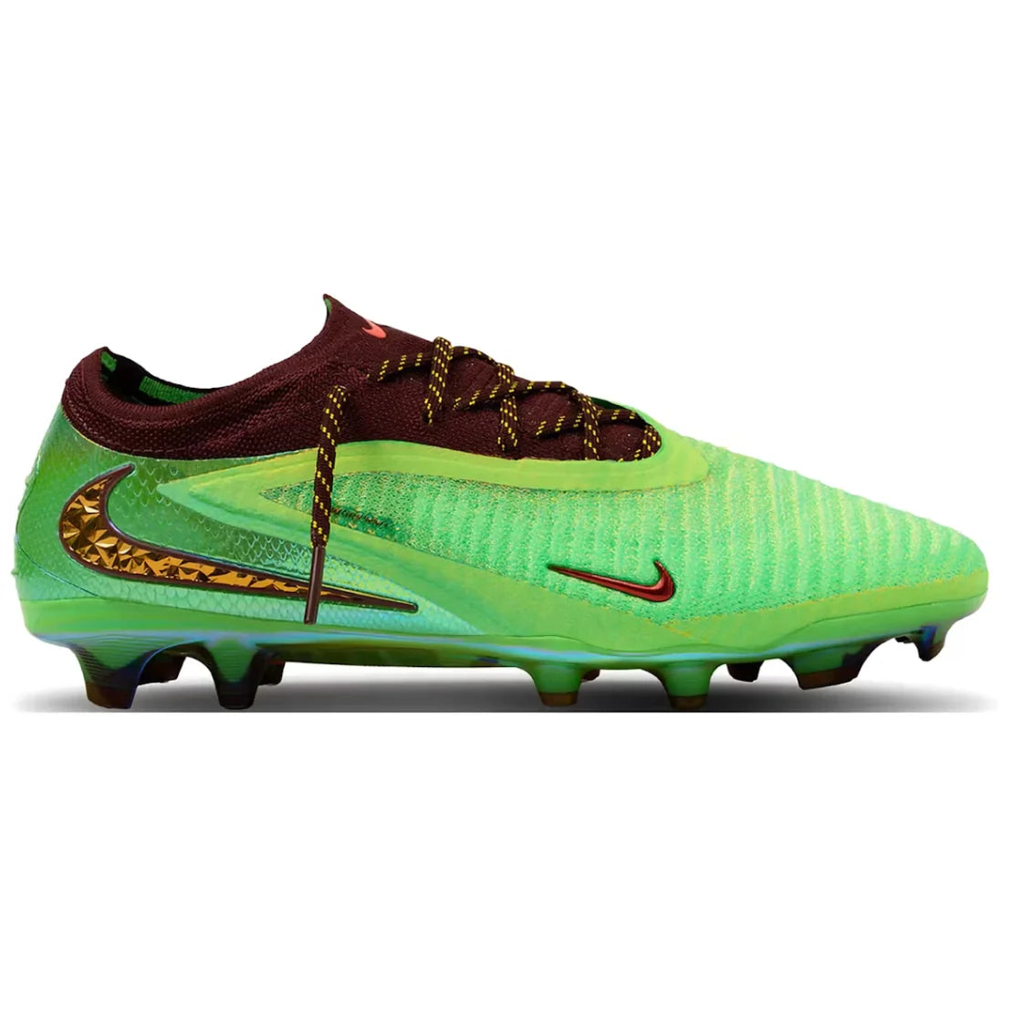 Nike “Travis Scott” Phantoms